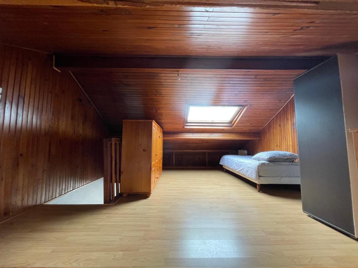 Agreable Appartement Dans Une Maison Saint-Denis  Exteriér fotografie
